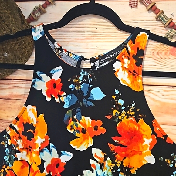 NWOT "DEREK🩶HEART" FLORAL SUMMER RACERBACK SLEEVELESS DRESS! ~LARGE - Picture 2 of 9
